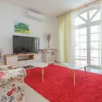 Four-bedroom In Brodarica (Sibenik-Knin)