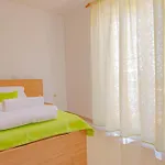 Four-bedroom In Ferienhaus Brodarica (Sibenik-Knin)