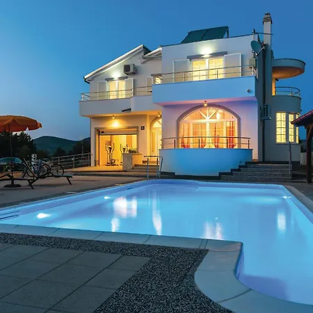 Holiday home Amazing In With House Sea View Brodarica (Sibenik-Knin)