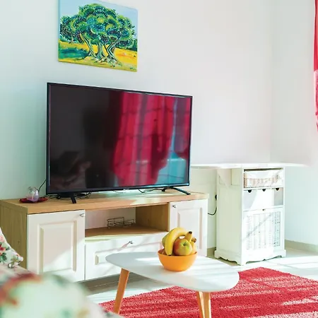 Four-bedroom In Brodarica (Sibenik-Knin)