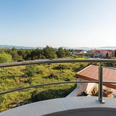 Four-bedroom In Brodarica (Sibenik-Knin)