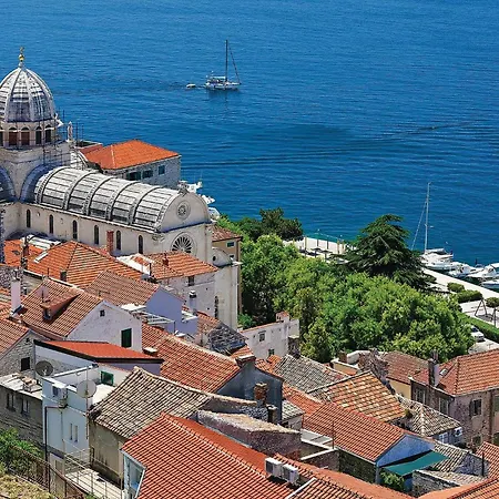 Amazing In With House Sea View