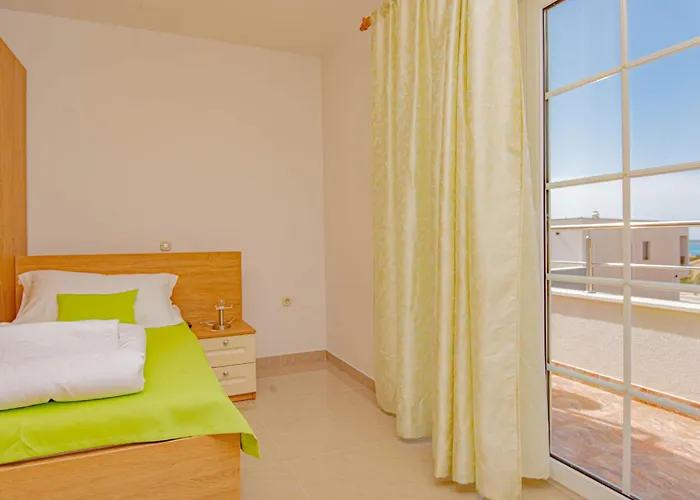 Four-bedroom In Vakantiehuis