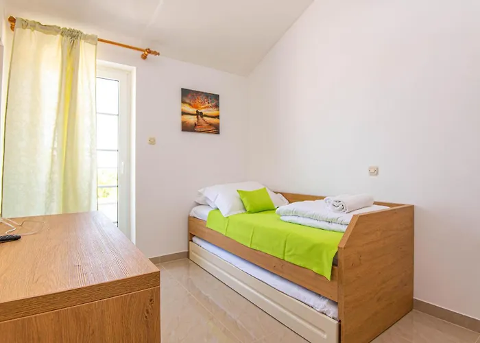 Holiday home Four-bedroom In